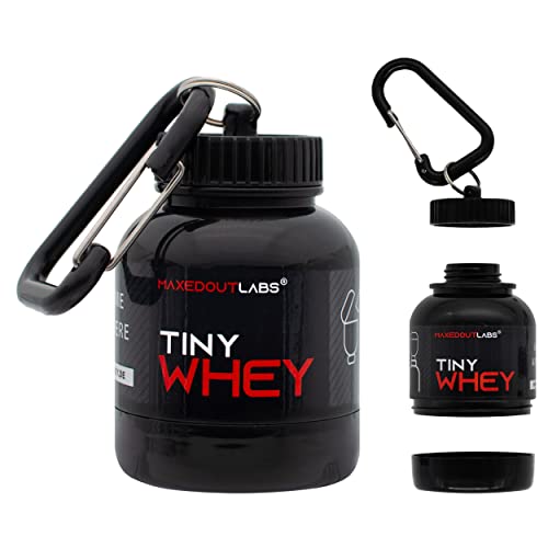 maxedoutlabs - Tinywhey - Mini Botella de Whey - Embudo para Botella Mini Whey - Contenedor para Suplementos de Fitness en Polvo - Colgante - Proteínas de Gimnasio - Caja de Regalo - Llavero Proteína