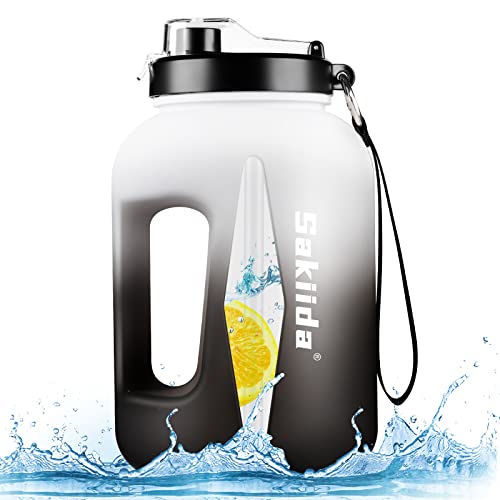 Sakiida Botella de agua de 2,2 litros con pajita extraíble y asa y correa fuerte - Botella de agua sin BPA con marcadores de tiempo para senderismo, fitness, deportes al aire libre
